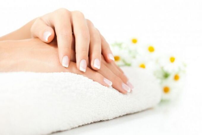 Cómo rejuvenecer la piel de tus manos en casa